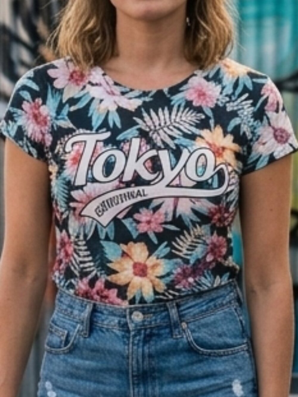 NWT Floral Summer Graphic Tee, Tropical Vacation Vibe, Robin Ruth Tokyo - Medium